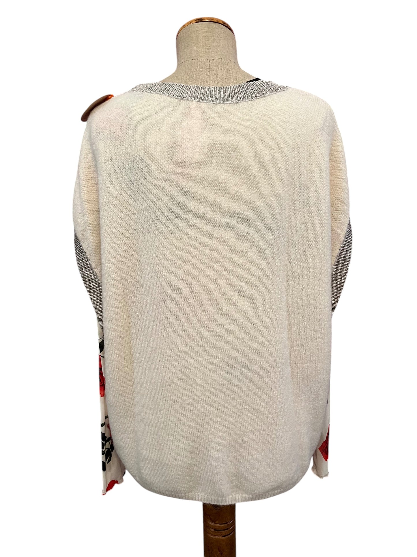 Wool and cashmere vest with lurex applications