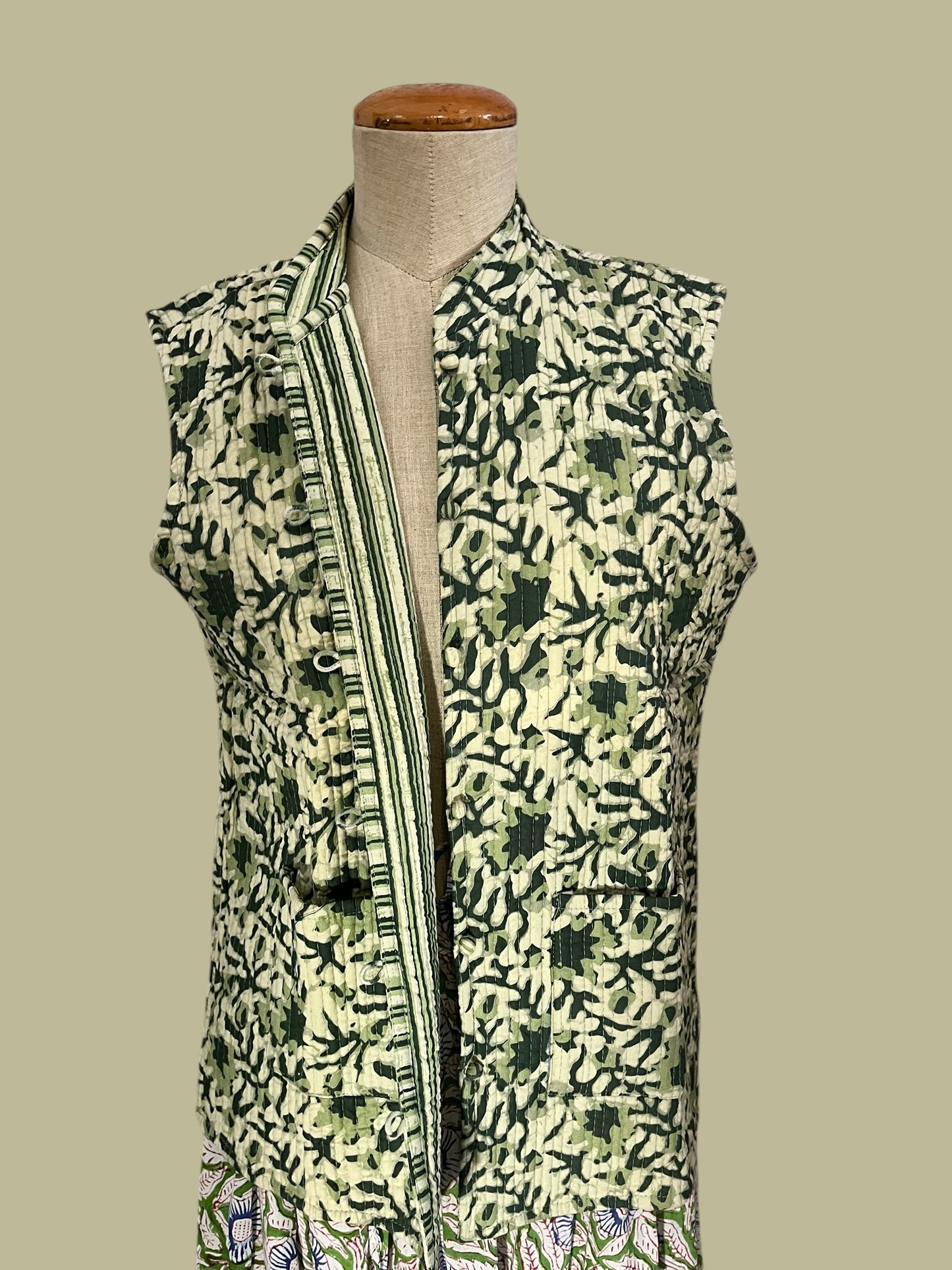 Kantha green double-face vest
