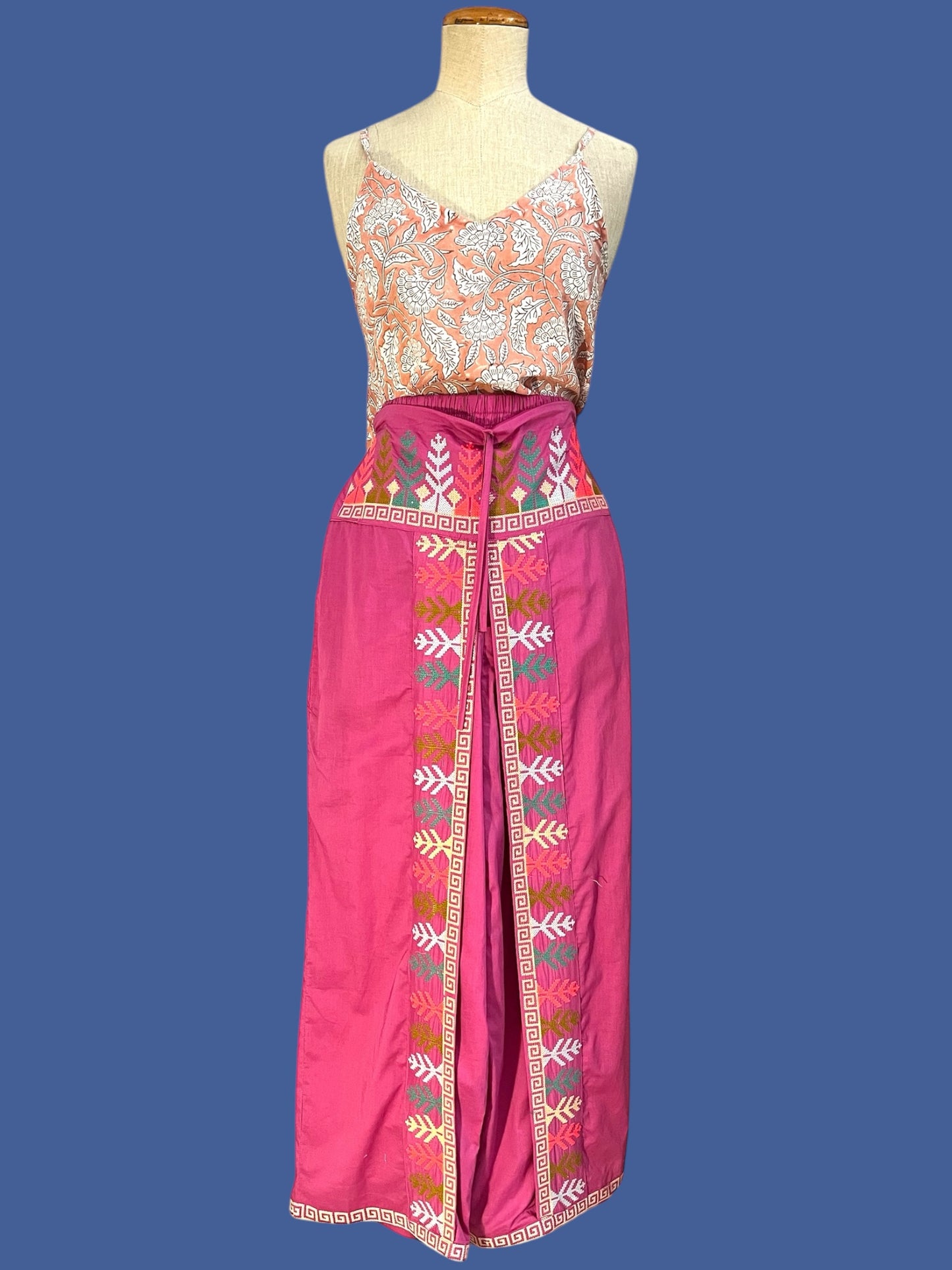 Skirt pants, embroidered