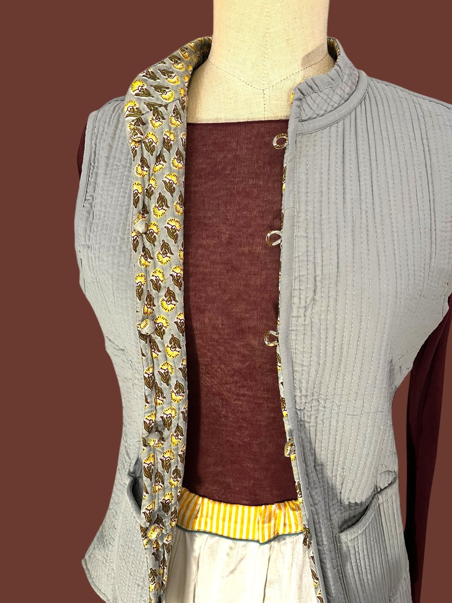 Kantha double-face grey vest